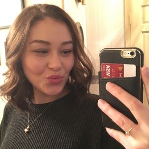 Meet your Posher, Victoria